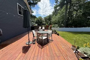 26 Pheasant Ln, Manchester, NH 03109 - Photo 25