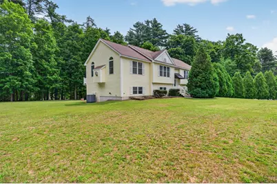 129 East  Main Street, Hampstead, NH 03826 - Photo 3