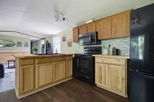 143 Salmon Falls Rd, Rochester, NH 03868 - Photo 11