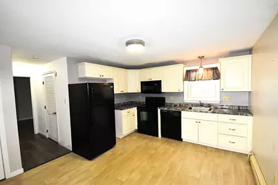 210 Circle Road #F-3, Manchester, NH 03103 - Photo 3