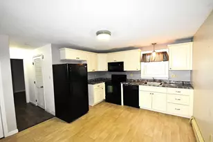 210 Circle Rd, Manchester, NH 03103 - Photo 3