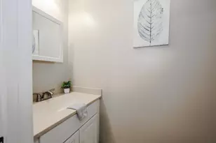 1465 Hooksett Rd, Hooksett, NH 03106 - Photo 15