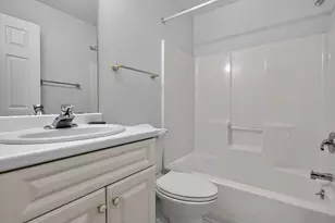 16 Spyglass Point Cir, Bedford, NH 03110 - Photo 47