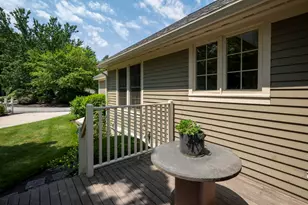 16 Spyglass Point Cir, Bedford, NH 03110 - Photo 11