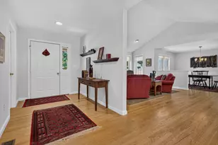 16 Spyglass Point Cir, Bedford, NH 03110 - Photo 13