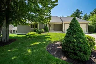 16 Spyglass Point Cir, Bedford, NH 03110 - Photo 1
