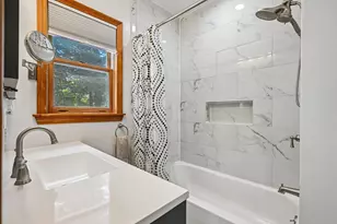 76 Holts Point Rd, Sandown, NH 03873 - Photo 25