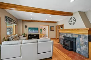 76 Holts Point Rd, Sandown, NH 03873 - Photo 13