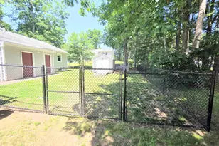 1 Greentrees Dr, Hudson, NH 03051 - Photo 7