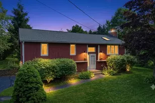 39 Old Auburn Rd, Derry, NH 03038 - Photo 1