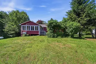 39 Old Auburn Rd, Derry, NH 03038 - Photo 3