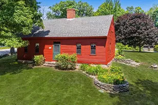 16 Perkins Rd, Londonderry, NH 03053 - Photo 3