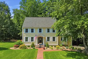 108 Sky View Dr, Pelham, NH 03076 - Photo 3