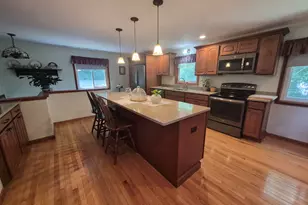 108 Newton Rd, Plaistow, NH 03865 - Photo 5