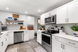 13 Barnard Hill Rd, Dunbarton, NH 03046 - Photo 11