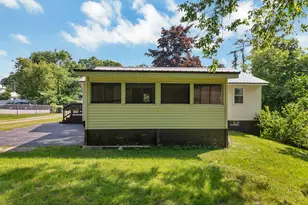 23 Merrimac St, Laconia, NH 03246 - Photo 3