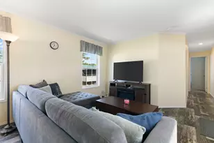 26 Cedar St, Hinsdale, NH 03451 - Photo 5