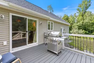 45 Phillips Rd, Sandown, NH 03873 - Photo 5