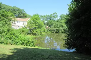 413 Fox Hollow Way, Manchester, NH 03104 - Photo 13
