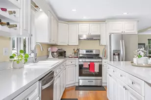3 Indian Fern Dr, Nashua, NH 03062 - Photo 9
