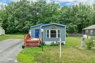 82 Gooseberry Cir, Rochester, NH 03867 - Photo 3