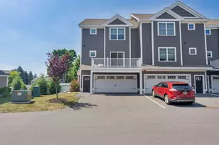 55 Ocean Rd, Portsmouth, NH 03801 - Photo 1