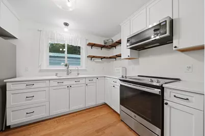 288 Island Pond Road, Derry, NH 03038 - Photo 5