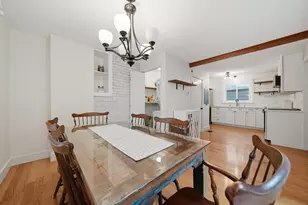 288 Island Pond Rd, Derry, NH 03038 - Photo 9