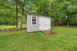 288 Island Pond Rd, Derry, NH 03038 - Photo 41