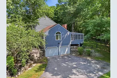 101 Currier Drive, Manchester, NH 03104 - Photo 3