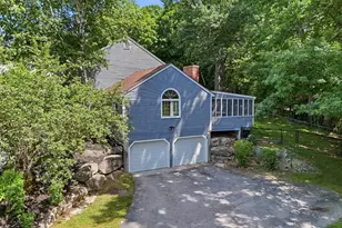 101 Currier Dr, Manchester, NH 03104 - Photo 3