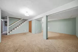 101 Currier Dr, Manchester, NH 03104 - Photo 37