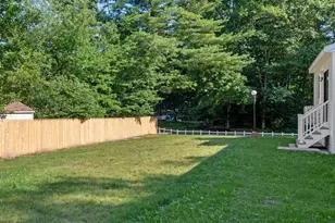 11 Hanson Ave, Salem, NH 03079 - Photo 29