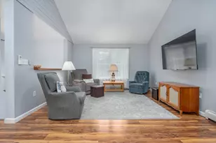 5 Lorraine&apos S Ln, Strafford, NH 03884 - Photo 13