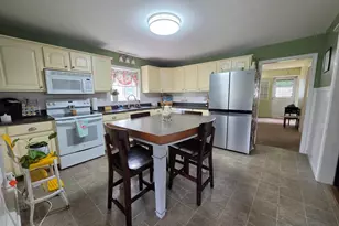 35 Water St, Epping, NH 03042 - Photo 5