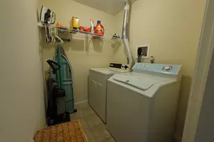 211 W Mitchell St, Manchester, NH 03103 - Photo 13