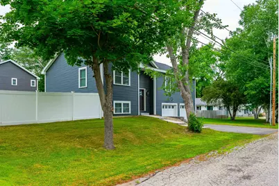 9 Lawn Avenue, Rochester, NH 03867 - Photo 3