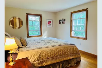 21 Elmwood Avenue, Salem, NH 03079 - Photo 9