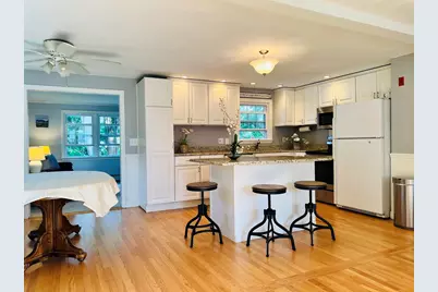 21 Elmwood Avenue, Salem, NH 03079 - Photo 5