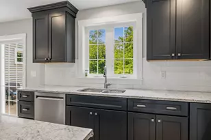 4 Betty Ln, Stratham, NH 03885 - Photo 13