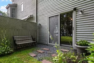 674 Elm St, Laconia, NH 03246 - Photo 25