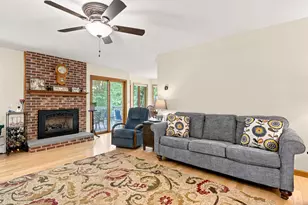 674 Elm St, Laconia, NH 03246 - Photo 5
