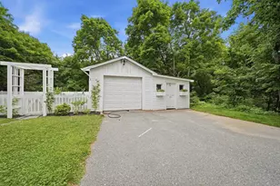 15 Crosby St, Milford, NH 03055 - Photo 11