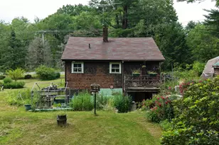 283 Hampstead Rd, Derry, NH 03038 - Photo 5