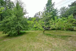 283 Hampstead Rd, Derry, NH 03038 - Photo 31