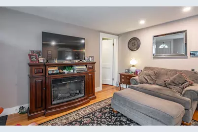 21 Charlotte Avenue, Nashua, NH 03064 - Photo 15