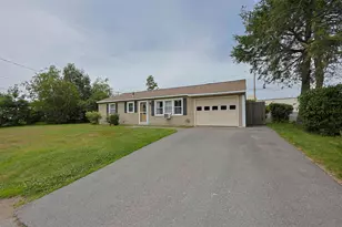 53 Kelwyn Dr, Somersworth, NH 03878 - Photo 3