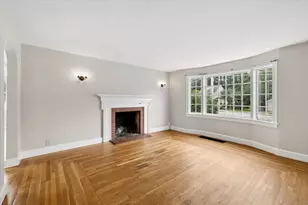 717 S Main St, Manchester, NH 03102 - Photo 5