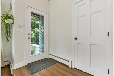 43 Redfield Circle, Derry, NH 03038 - Photo 17