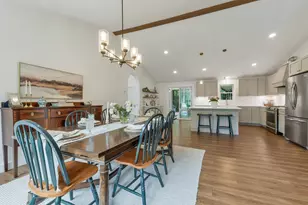 43 Redfield Cir, Derry, NH 03038 - Photo 7